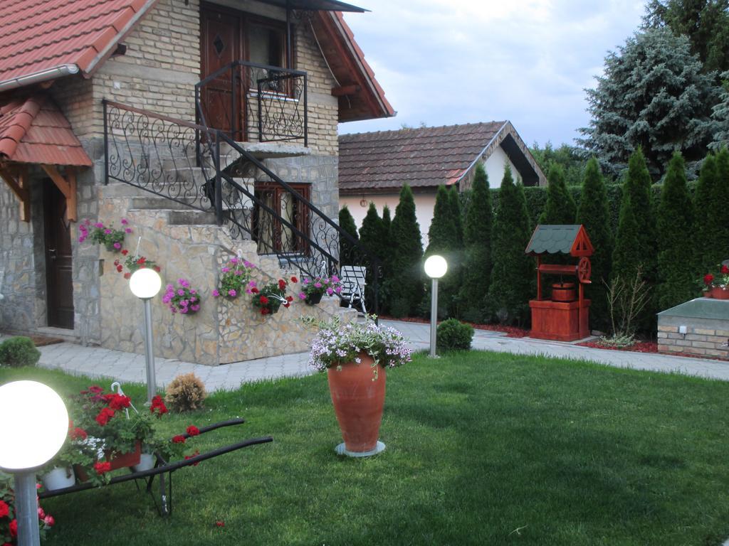 Vila Boska Палич Экстерьер фото