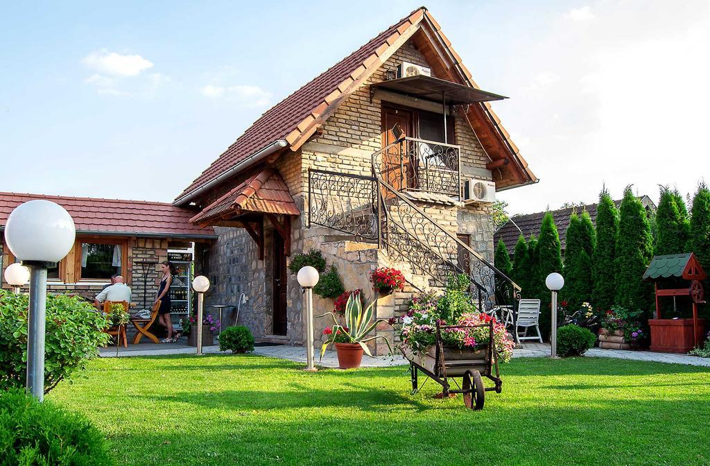 Vila Boska Палич Экстерьер фото